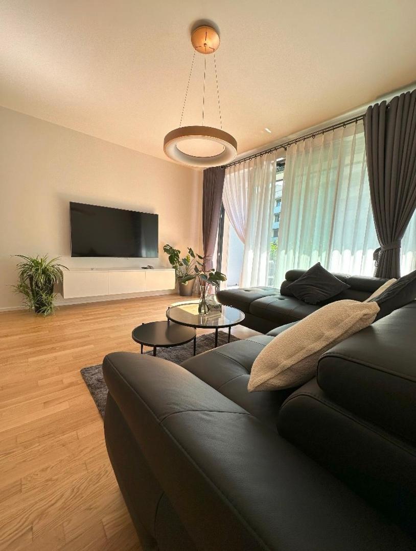 With Garage & Terrace Appartement Prague