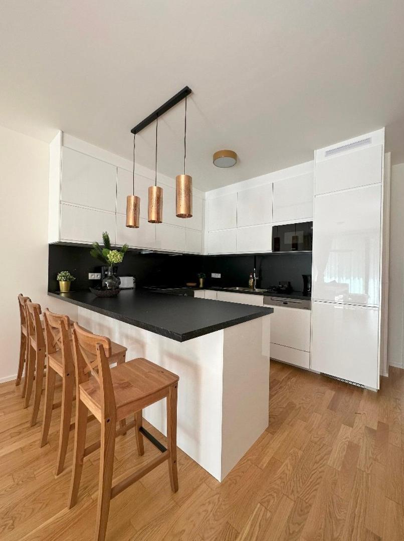 Appartement With Garage & Terrace