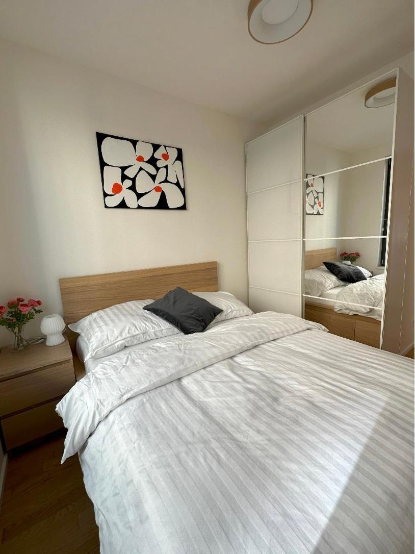 Appartement With Garage & Terrace